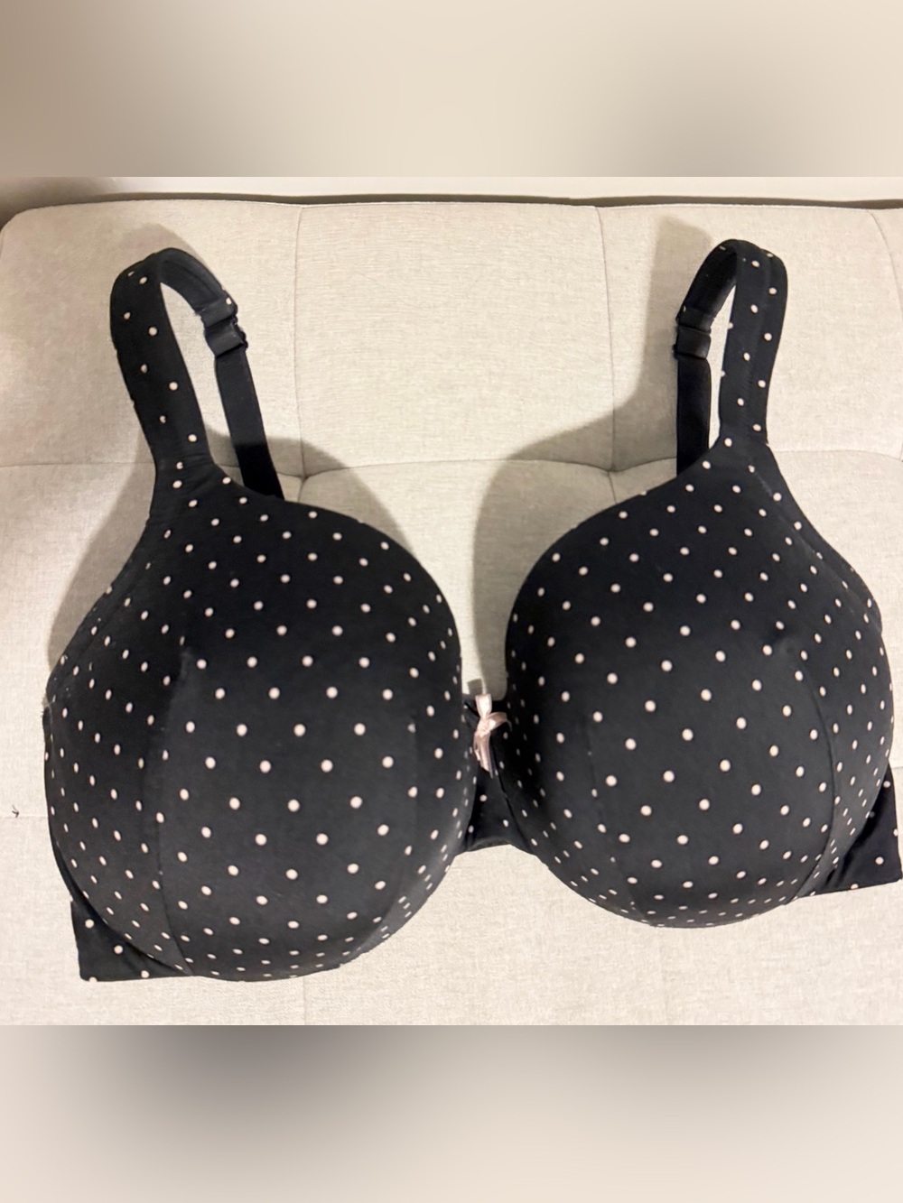 Cacique Black Bra with Light Pink Polka Dots T-Shirt Bra 40F